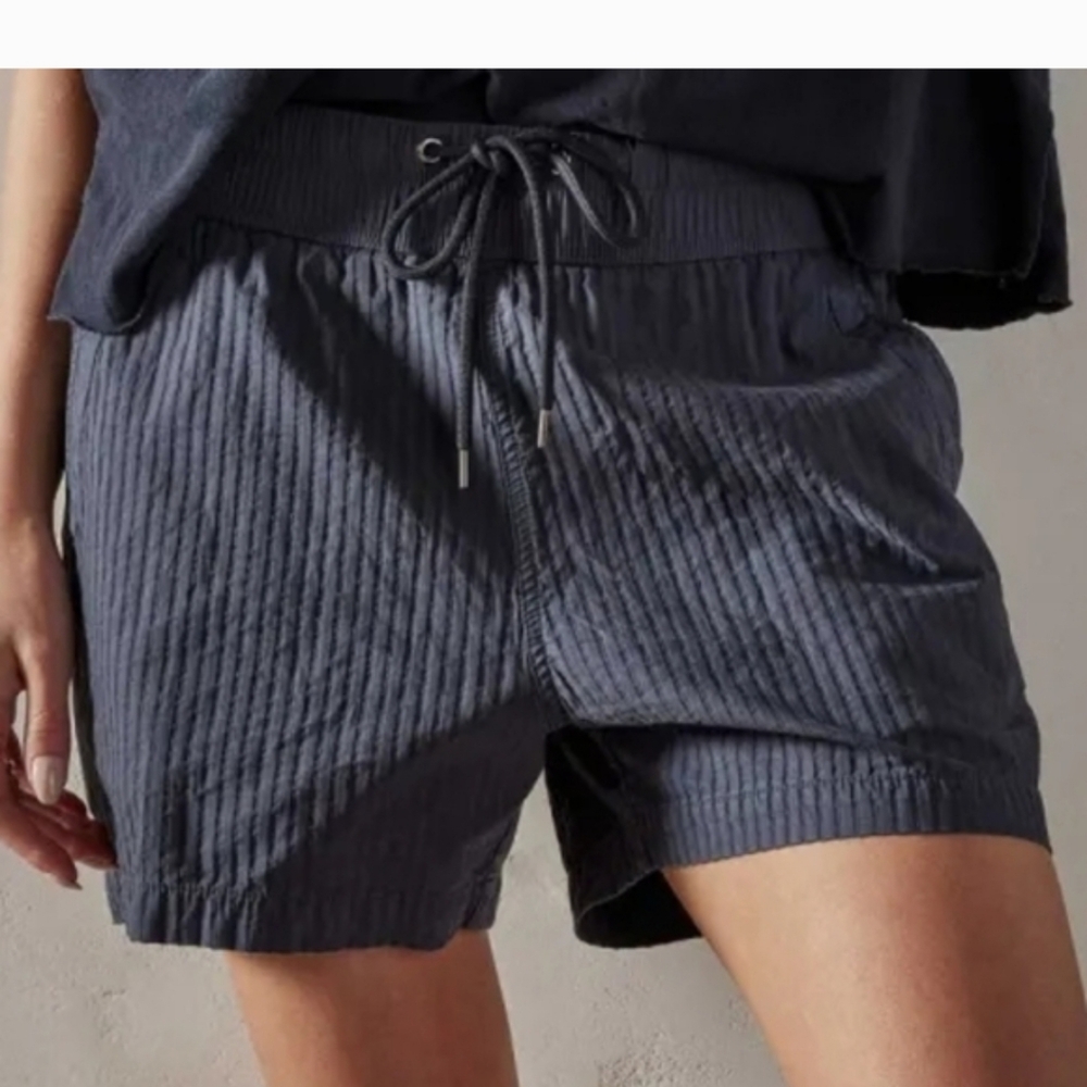 James Perse Jacquard Seersucker Shorts 1 Small